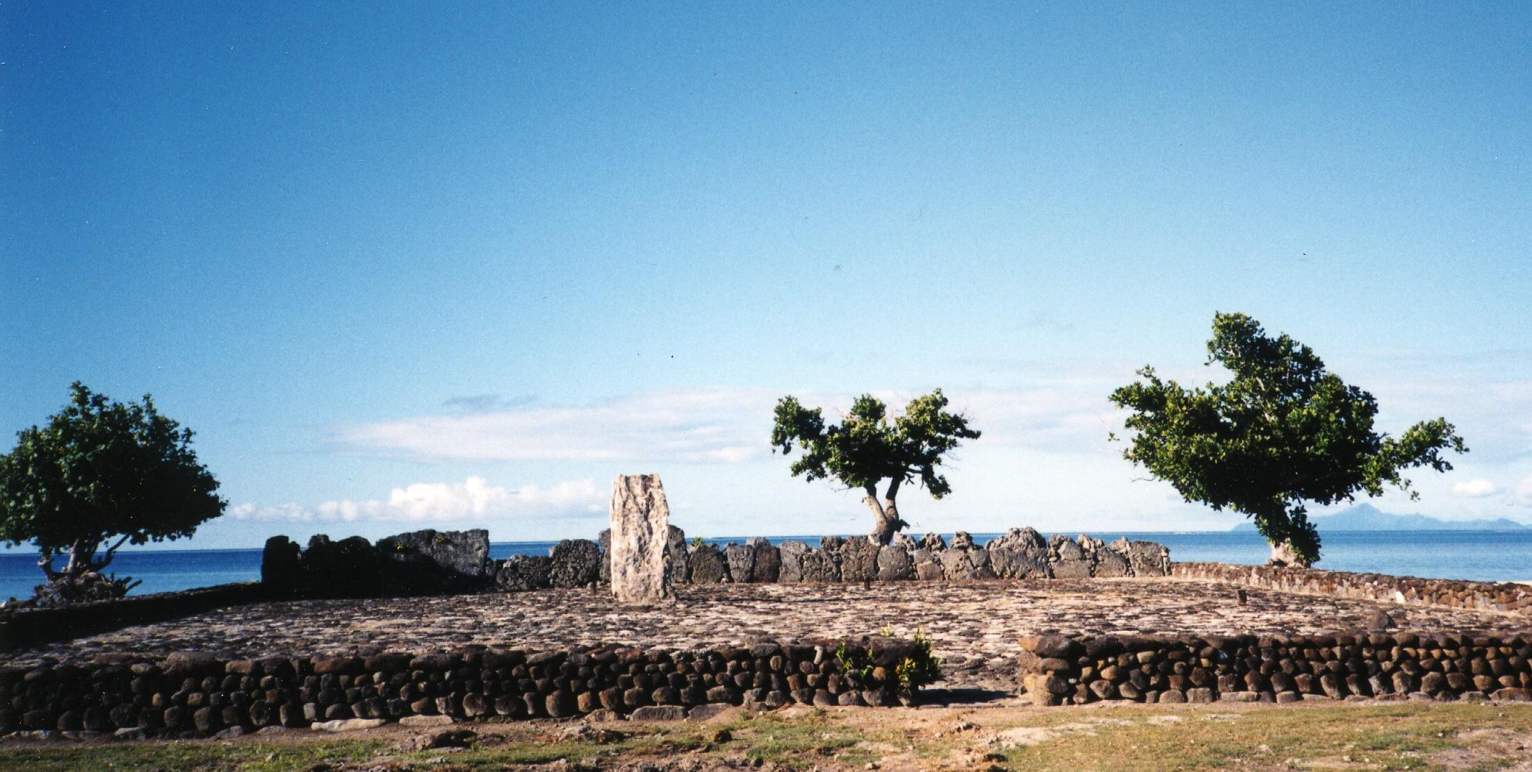 le-marae-taputapuatea-a-raiatea.jpeg (301 KB)