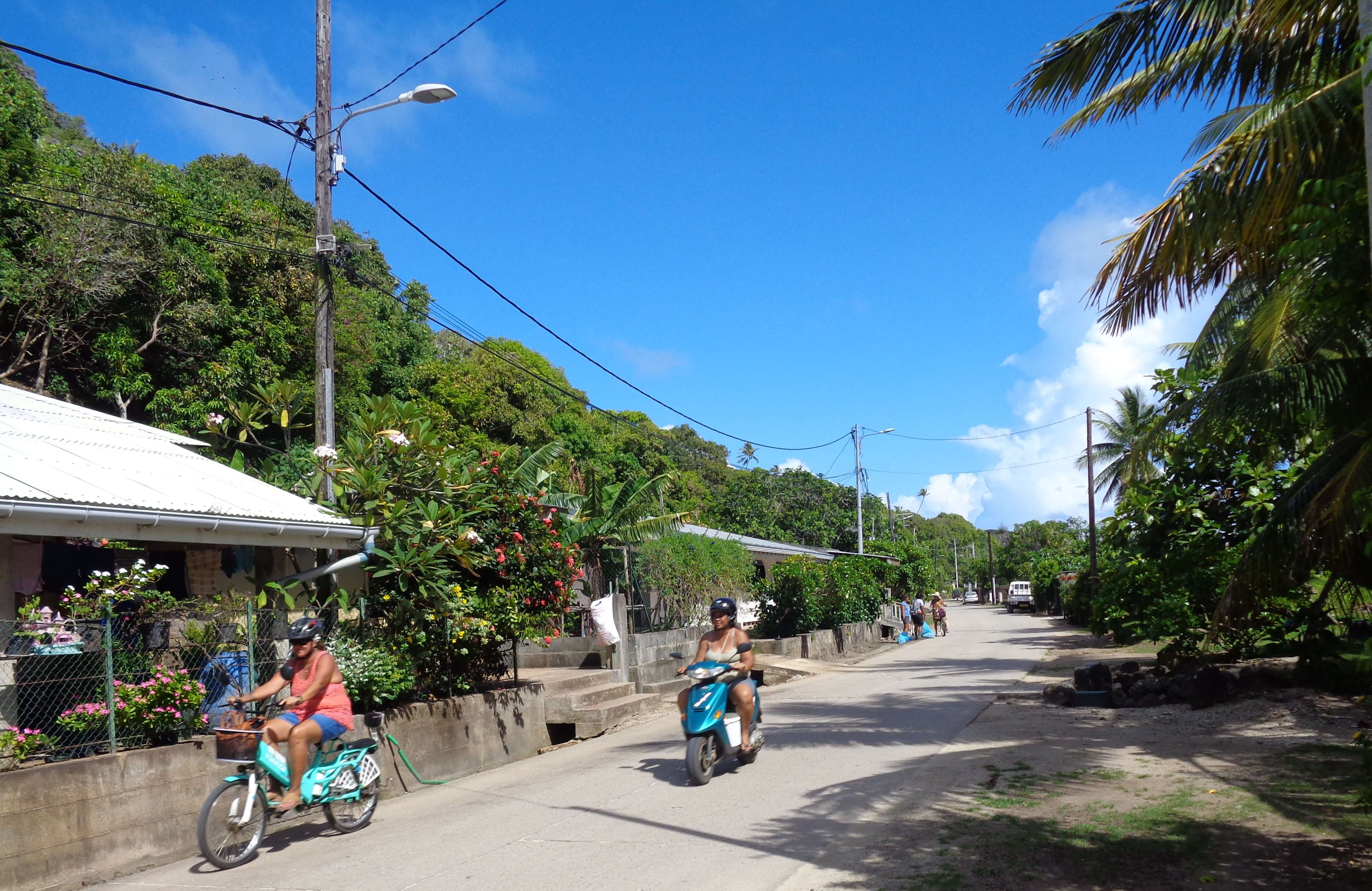 le-village-de-vaiea-maupiti.jpeg (1.11 MB)